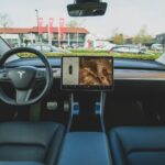 <strong>Tesla aposta em IA para carro autônomo; conheça os segredos do software</strong>